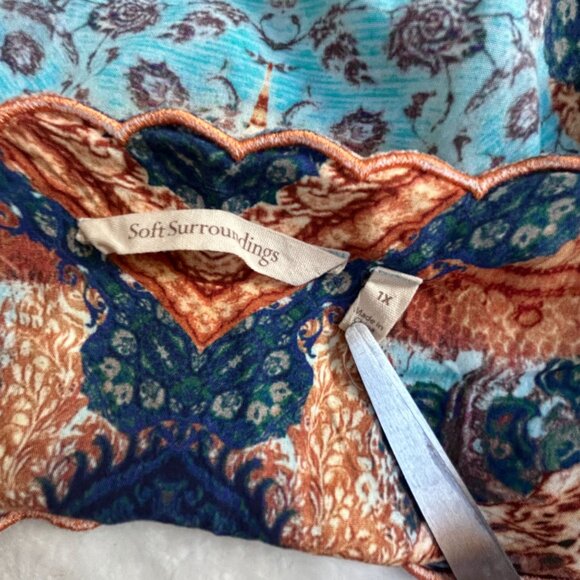 Soft Surroundings Womens 1X Multicolor Paisley Short Sleeve Top Scalloped Trim - Picture 3 of 7